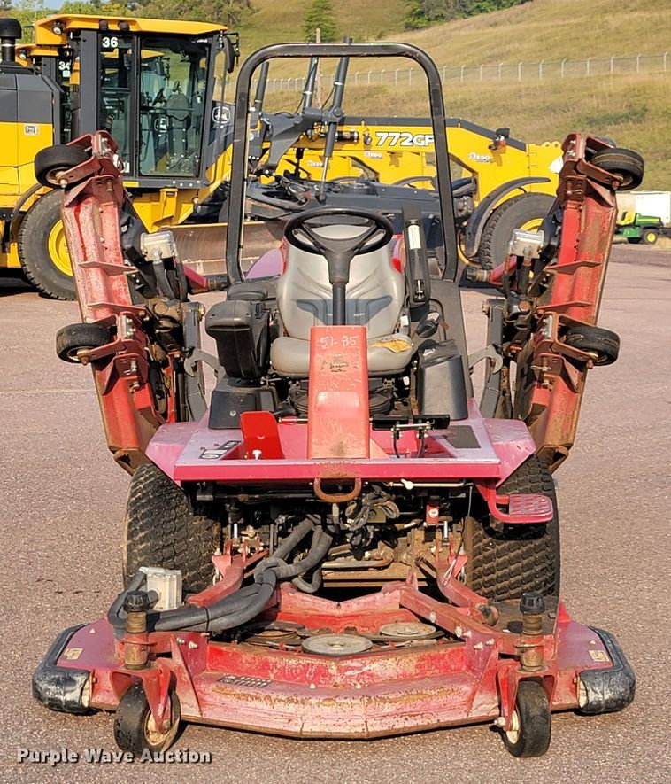 image for item JC9566 Toro Groundsmaster 4000D  lawn mower