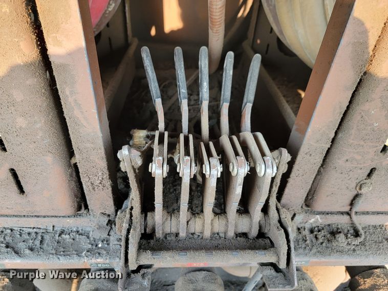 image for item JC9568 1996 International 4700  fuel truck