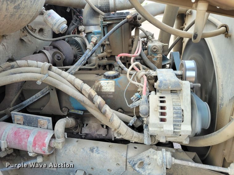 image for item JC9568 1996 International 4700  fuel truck