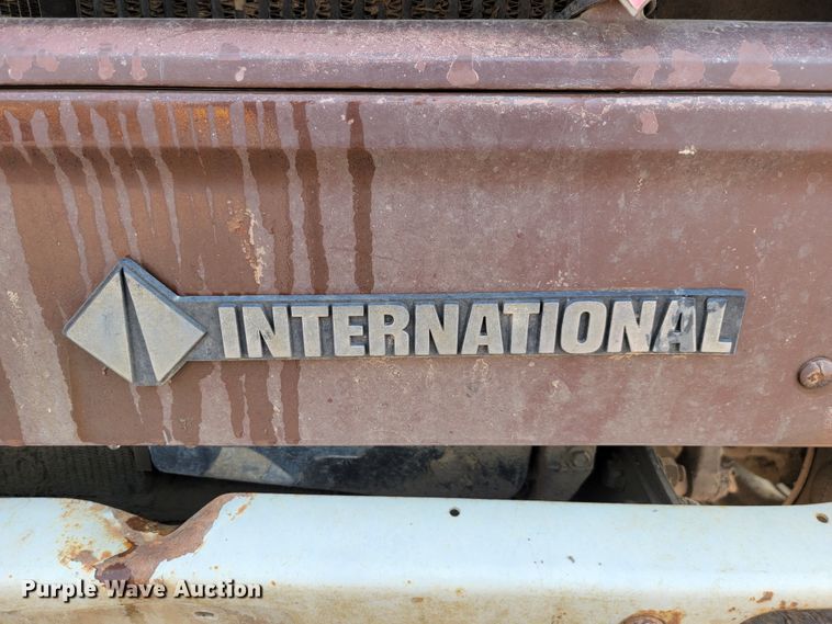 image for item JC9568 1996 International 4700  fuel truck