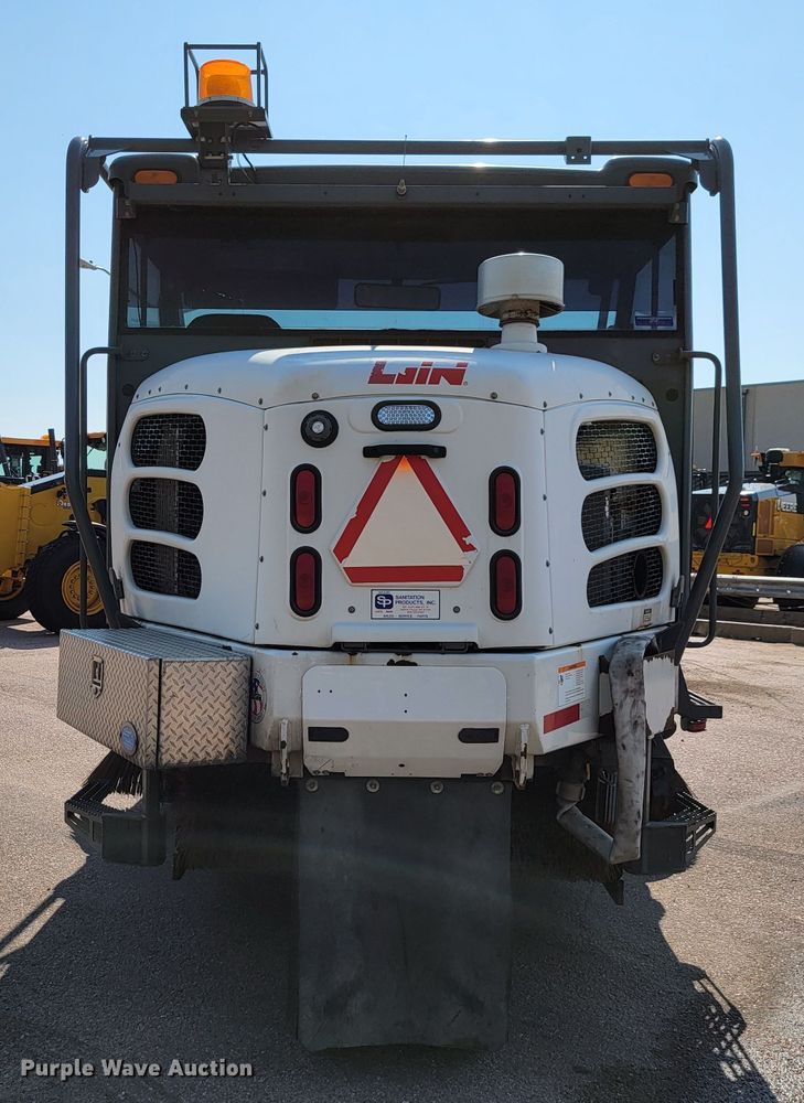 image for item JC9588 Elgin Pelican  street sweeper