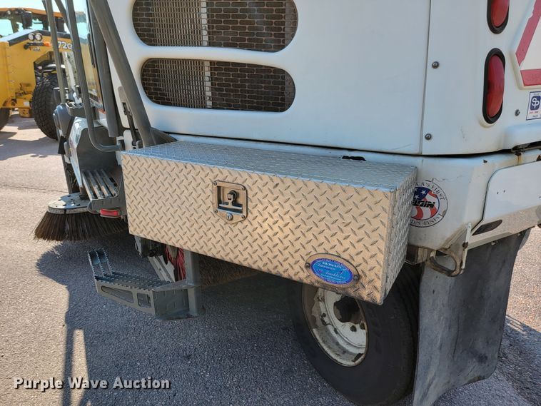 image for item JC9588 Elgin Pelican  street sweeper