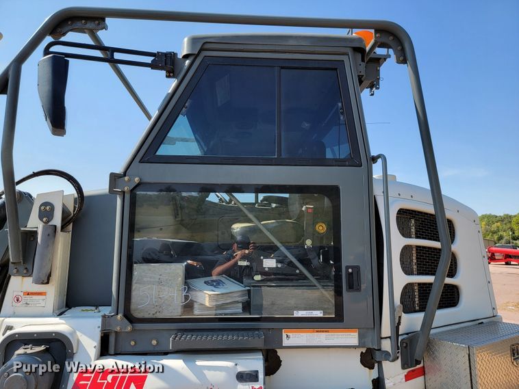 image for item JC9588 Elgin Pelican  street sweeper