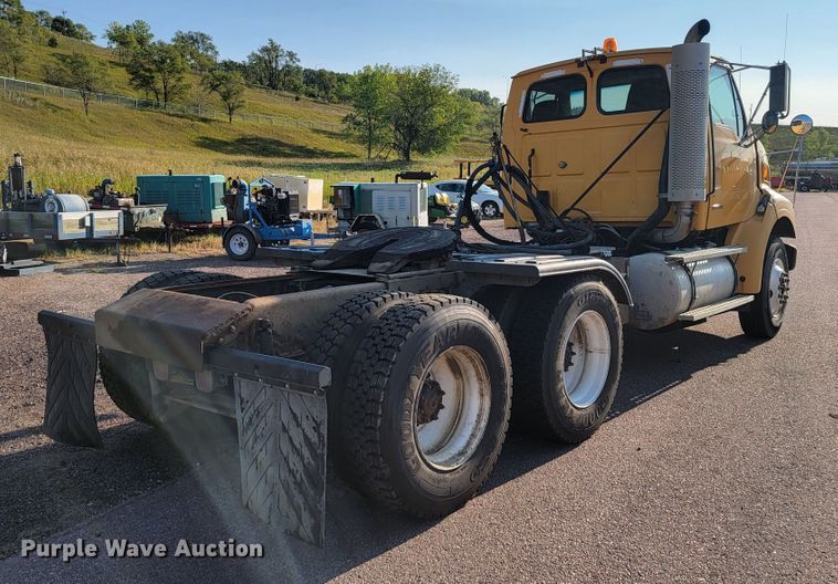 image for item JC9595 2001 Sterling LT4500  semi truck