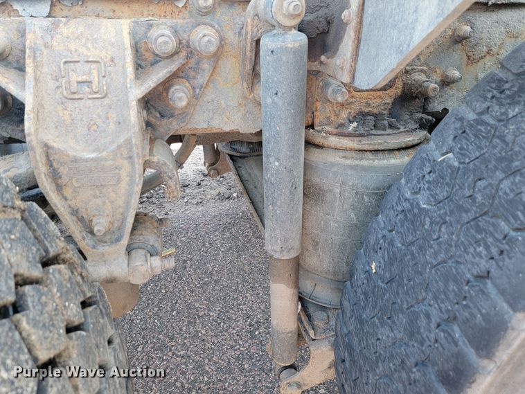 image for item JC9595 2001 Sterling LT4500  semi truck