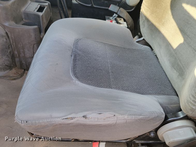 image for item JC9595 2001 Sterling LT4500  semi truck