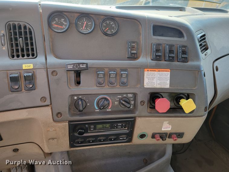 image for item JC9595 2001 Sterling LT4500  semi truck