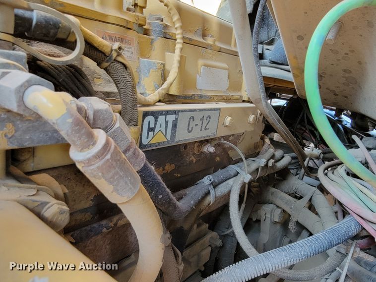 image for item JC9595 2001 Sterling LT4500  semi truck