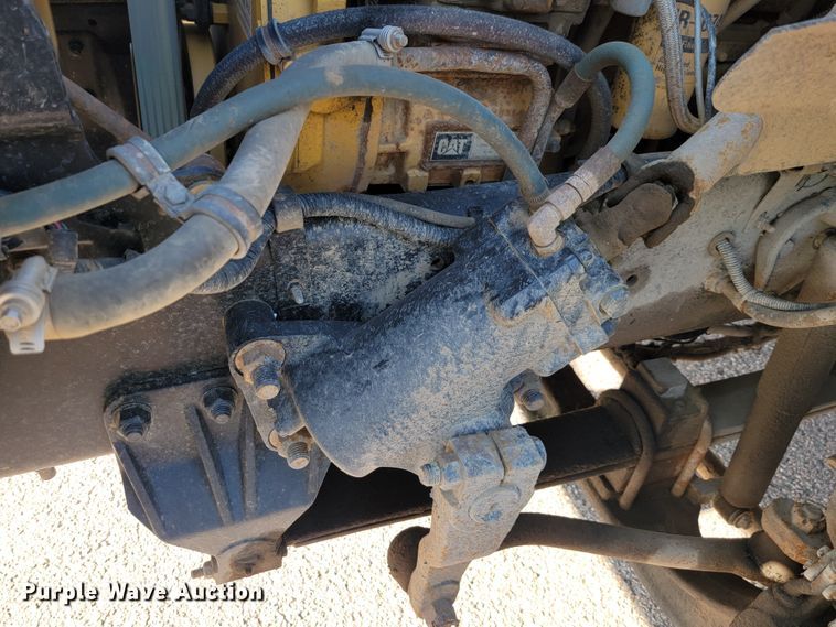 image for item JC9595 2001 Sterling LT4500  semi truck