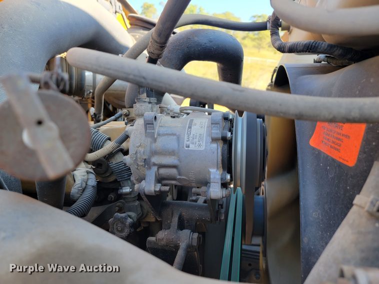 image for item JC9595 2001 Sterling LT4500  semi truck