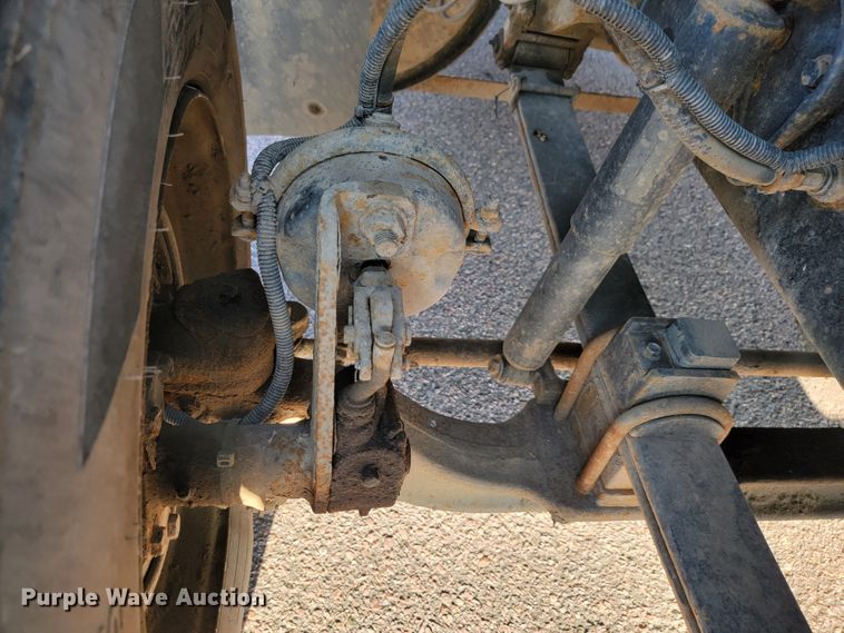 image for item JC9595 2001 Sterling LT4500  semi truck