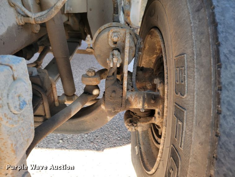 image for item JC9595 2001 Sterling LT4500  semi truck