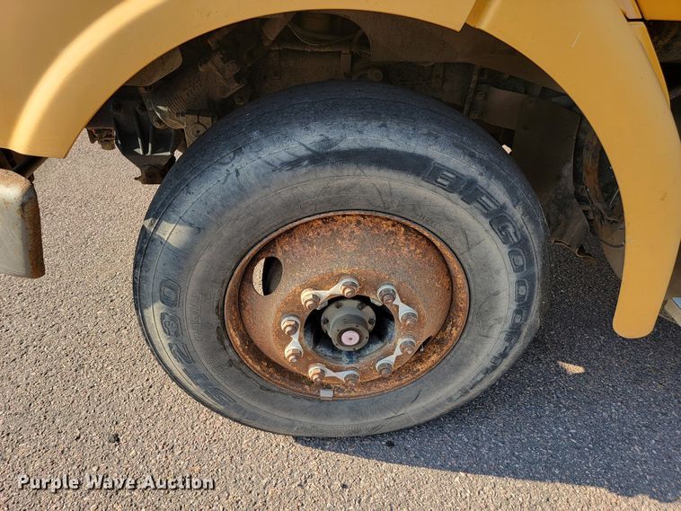 image for item JC9595 2001 Sterling LT4500  semi truck