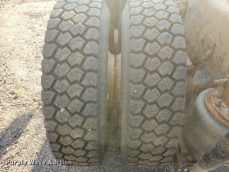 image for item JC9595 2001 Sterling LT4500  semi truck