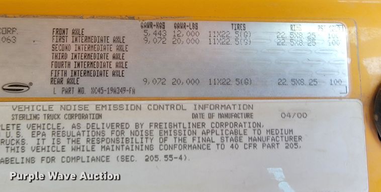 image for item JC9595 2001 Sterling LT4500  semi truck