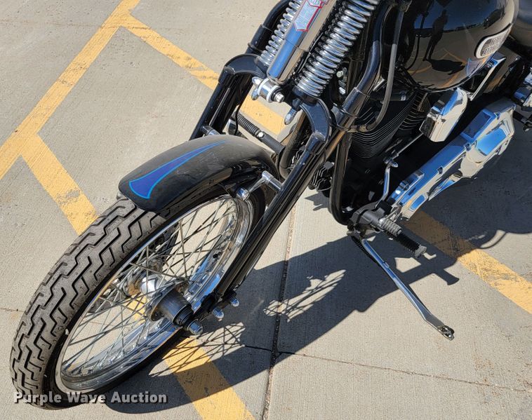 image for item JC9610 1995 Harley Davidson FXSTSB  motorcycle