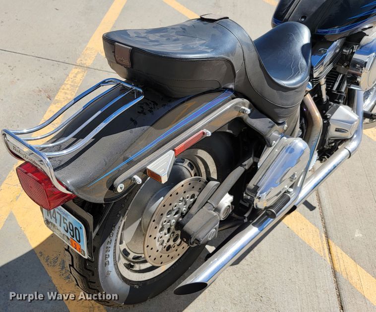 image for item JC9610 1995 Harley Davidson FXSTSB  motorcycle