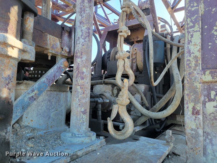 image for item JC9612 1984 Ford FT8000  drilling rig truck