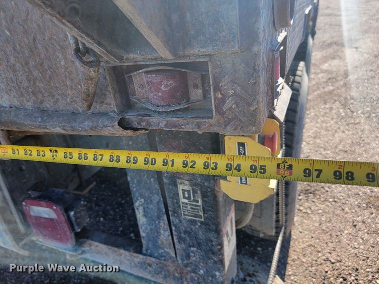 image for item JC9612 1984 Ford FT8000  drilling rig truck