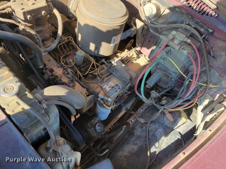 image for item JC9612 1984 Ford FT8000  drilling rig truck