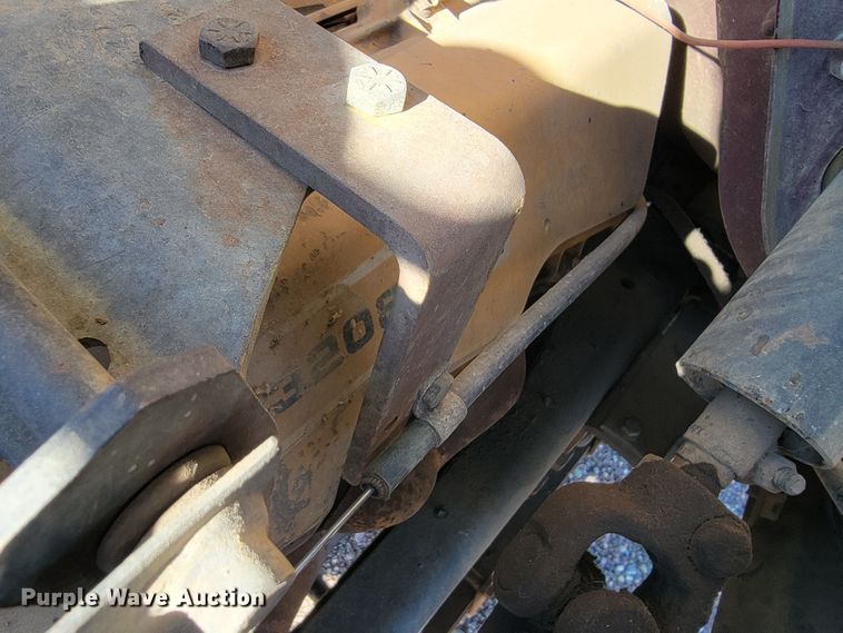 image for item JC9612 1984 Ford FT8000  drilling rig truck