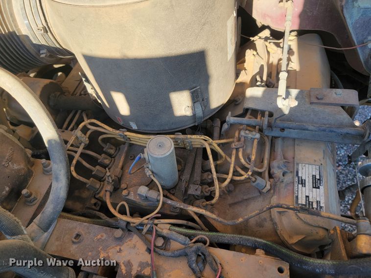 image for item JC9612 1984 Ford FT8000  drilling rig truck