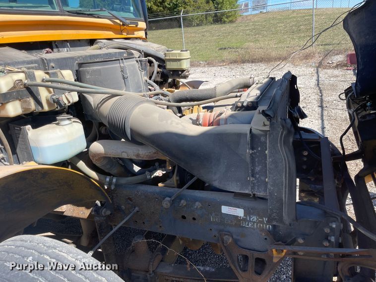 image for item JD9335 2008 Blue Bird  school bus