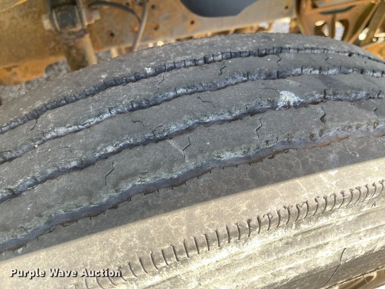 image for item JD9335 2008 Blue Bird  school bus