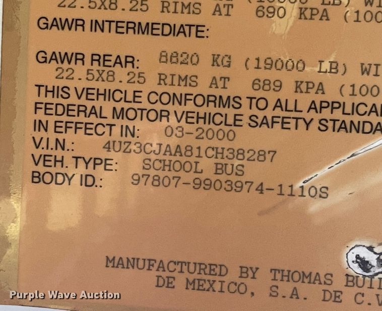 image for item JD9337 2000 Freightliner  school bus