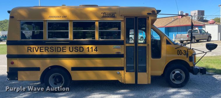 image for item JD9338 2001 Thomas  school bus