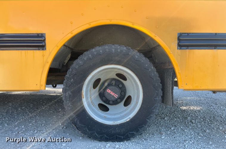 image for item JD9338 2001 Thomas  school bus