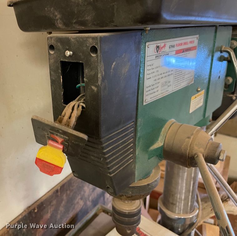 image for item JD9343 2004 Grizzly G7948  drill press