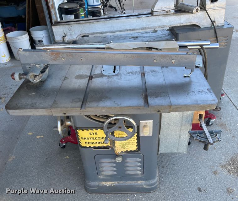 image for item JD9346 Shop tools