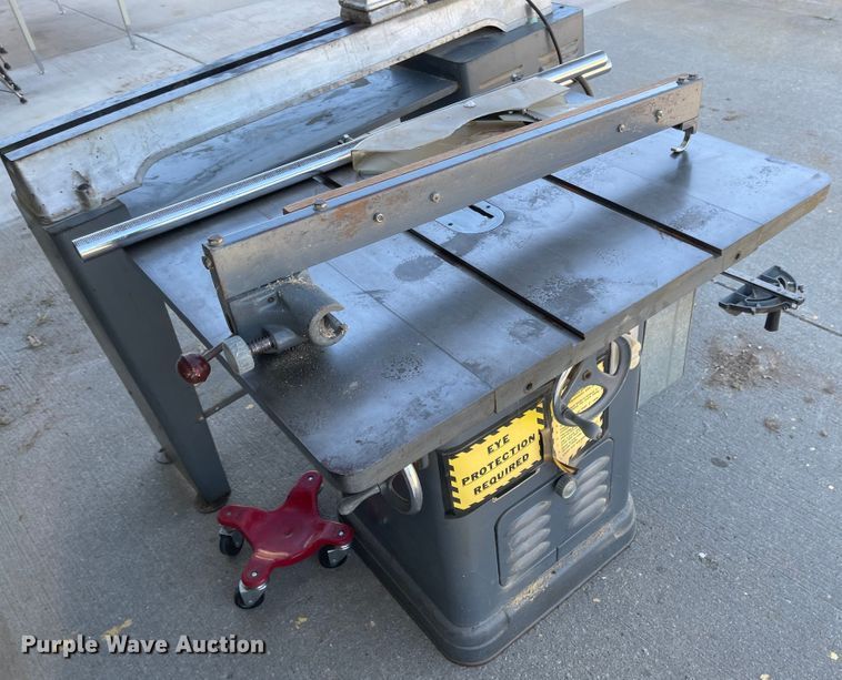 image for item JD9346 Shop tools