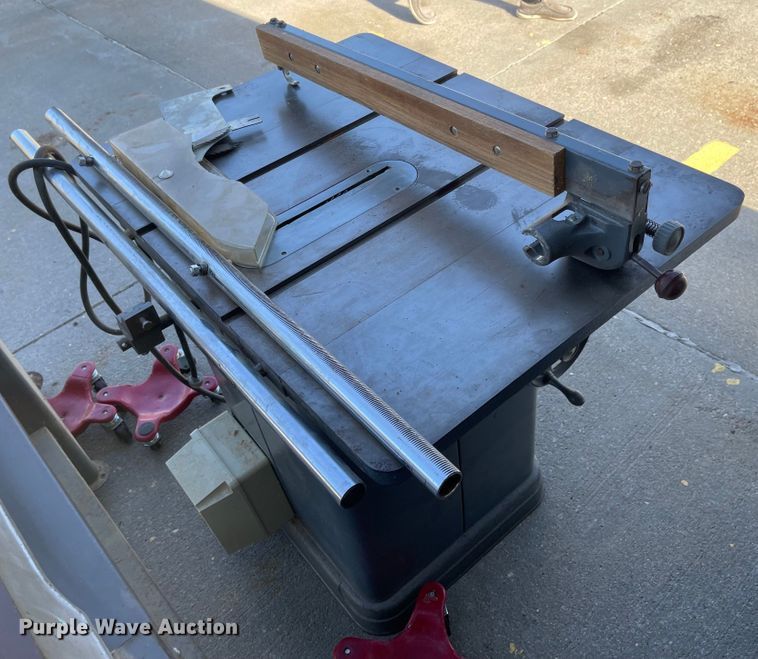 image for item JD9346 Shop tools