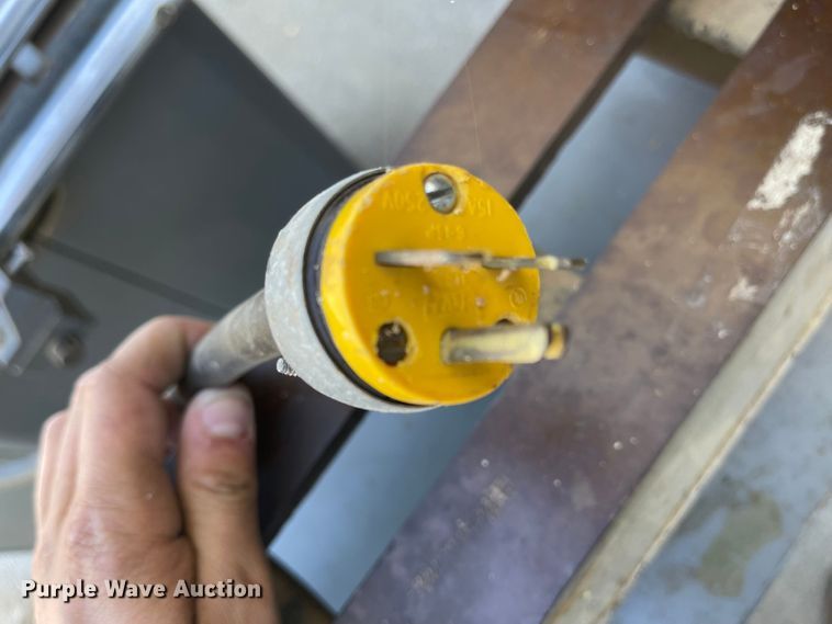 image for item JD9346 Shop tools