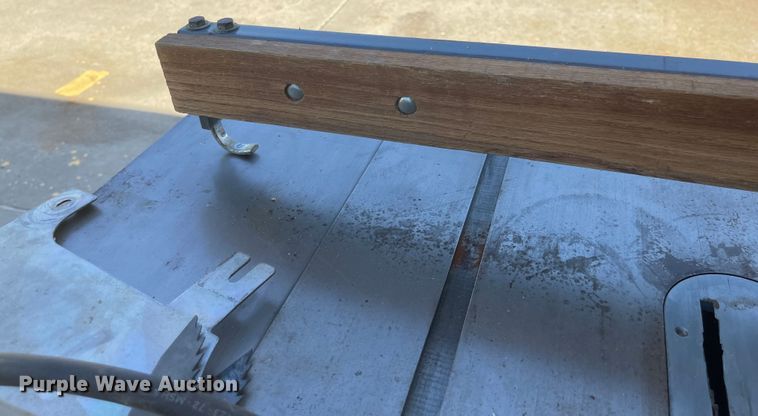 image for item JD9346 Shop tools