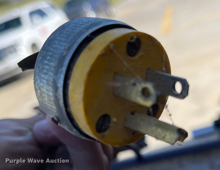 image for item JD9346 Shop tools