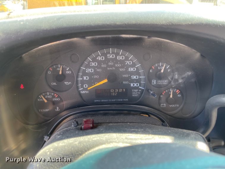 image for item JD9347 2000 Chevrolet Express G3500  school bus