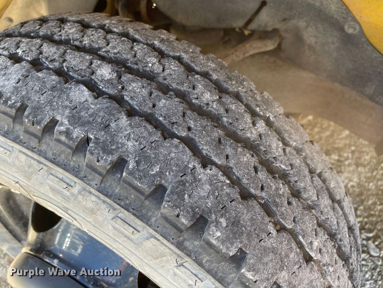 image for item JD9347 2000 Chevrolet Express G3500  school bus