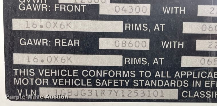 image for item JD9347 2000 Chevrolet Express G3500  school bus