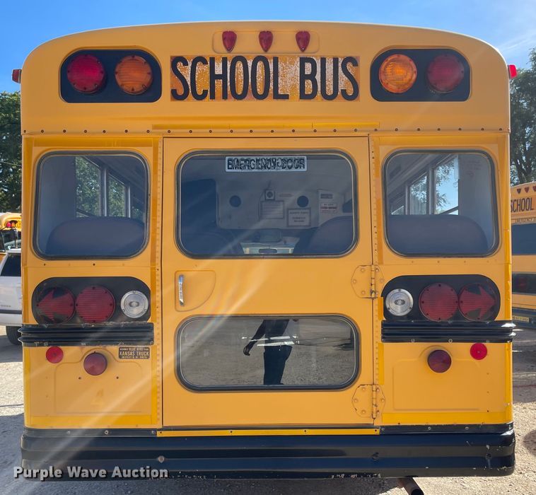 image for item JD9348 2000 Chevrolet Express 3500  school bus