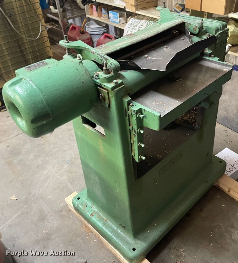 image for item JD9349 Oliver 399-D  planer