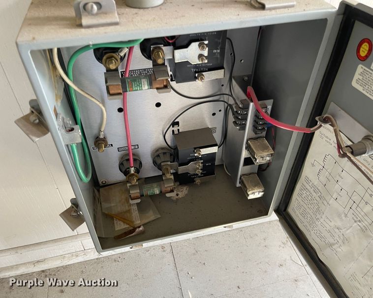 image for item JF9029 Communications building