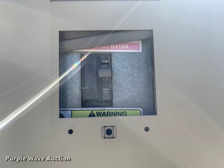 image for item JF9029 Communications building