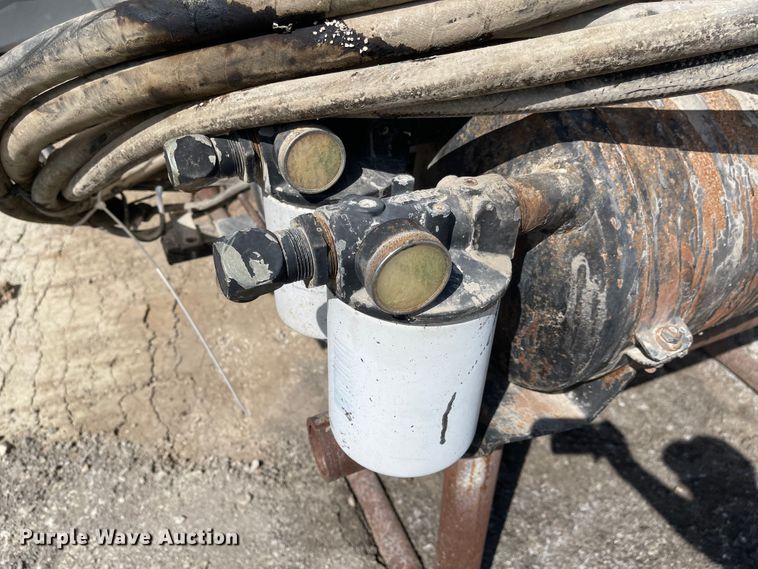 image for item JF9030 Etnyre Black-Topper  oil distributor bed