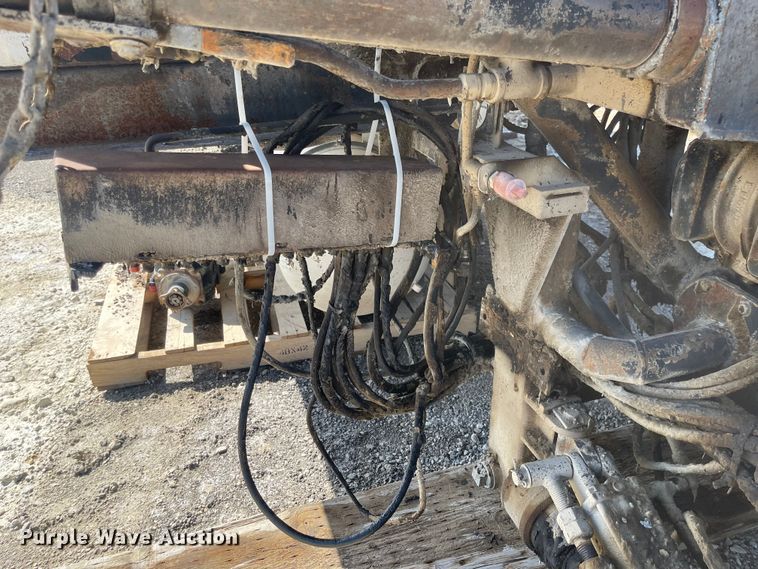 image for item JF9030 Etnyre Black-Topper  oil distributor bed