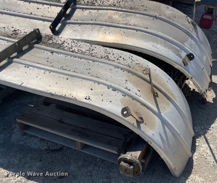 image for item JF9030 Etnyre Black-Topper  oil distributor bed