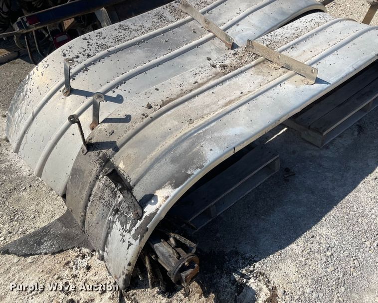 image for item JF9030 Etnyre Black-Topper  oil distributor bed