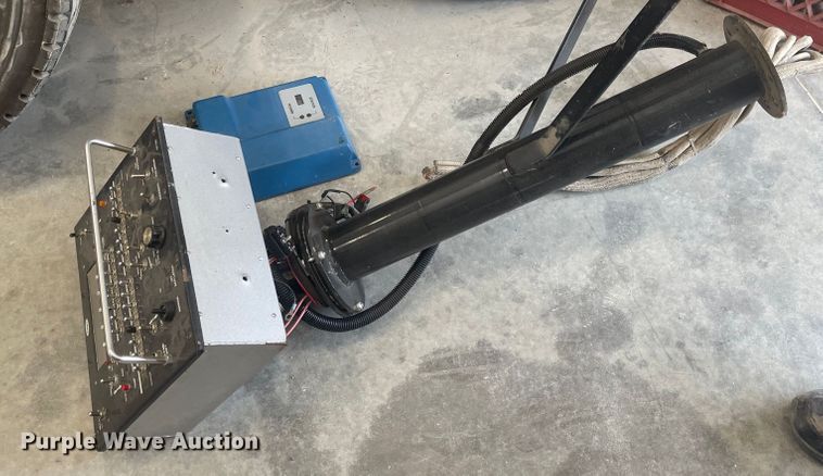 image for item JF9030 Etnyre Black-Topper  oil distributor bed